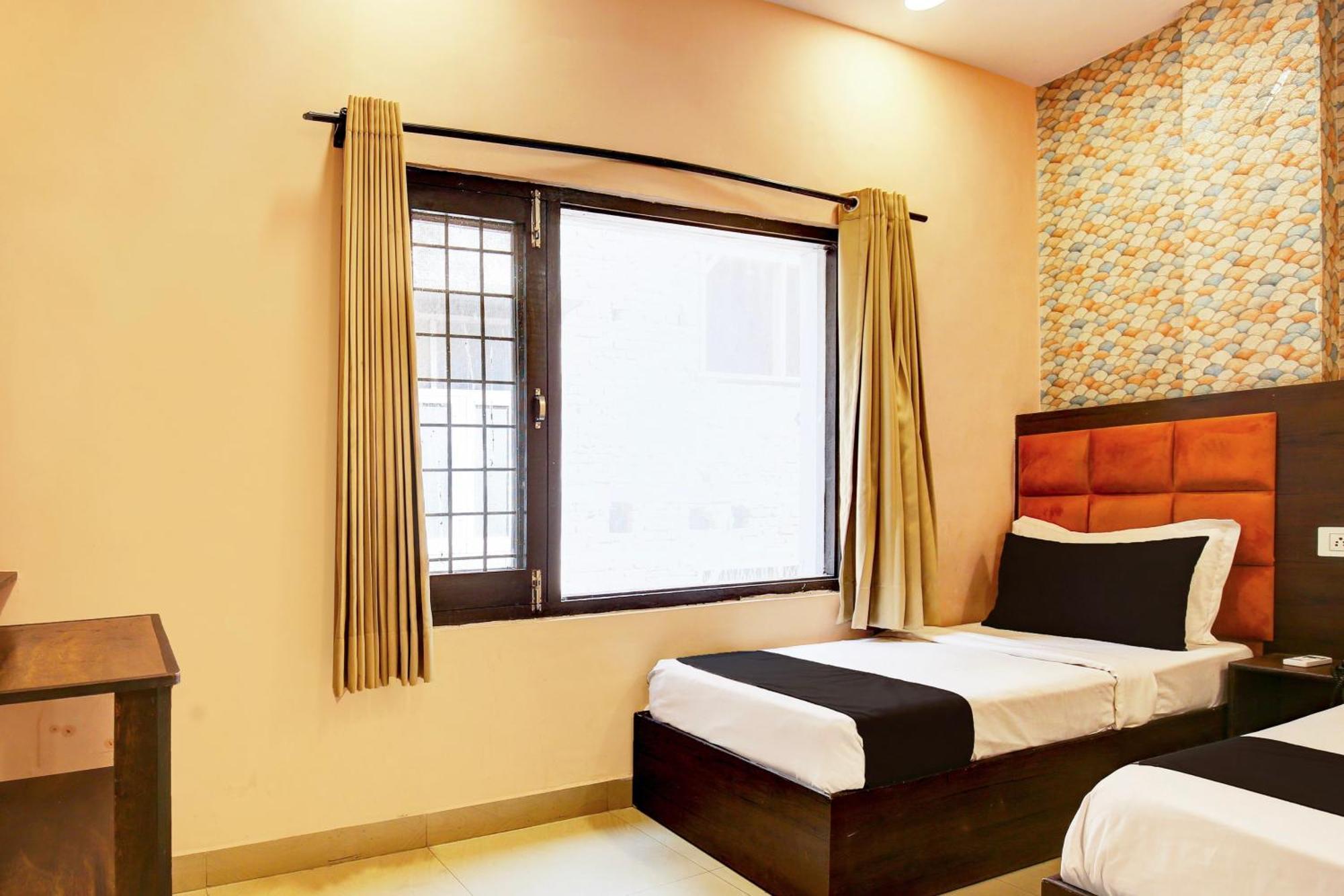 Hotel O Pink Residency Amritsar Exterior photo